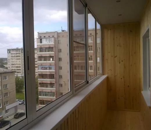 Остекление балкона холодными раздвижными окнами из алюминиевого профиля в Зеленограде