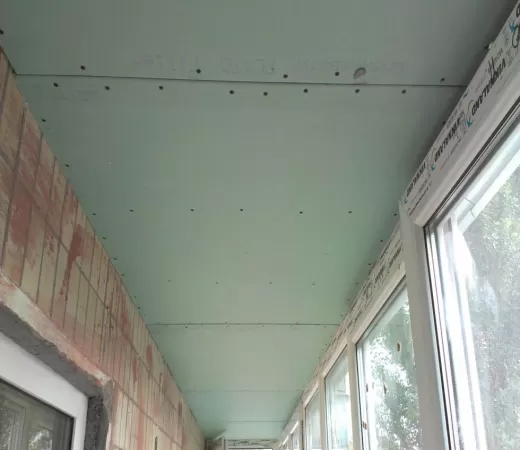 Отделка потолка балкона гипсокартоном в Зеленограде