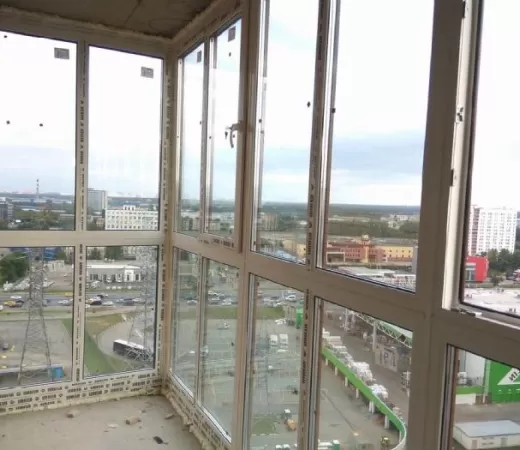 Панорамное остекление балкона тёплыми окнами ПВХ в Зеленограде
