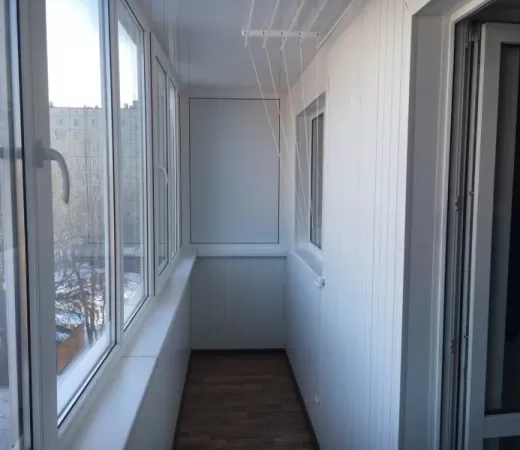 Теплое остекление балкона пластиковыми окнами REHAU в Зеленограде